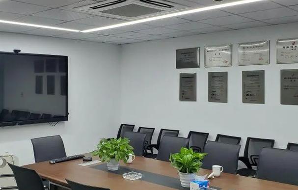 公司经营范围涵盖了信用服务;企业信用的征集以及评定;互联网数据服务